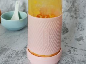 芒果打成芒果泥