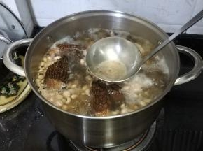 其间捞出浮沬