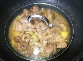 盖上盖子中火焖20分钟
