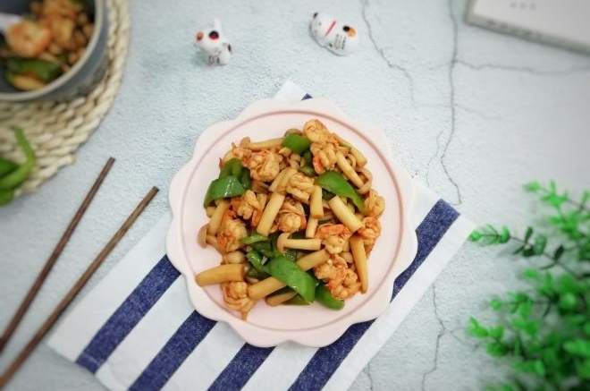 虾仁炒海鲜菇