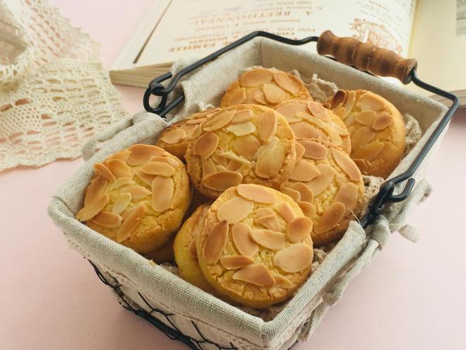 酥香掉渣的杏仁曲奇