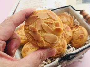 出炉自然摊凉，密封保存