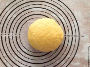 直到揉成不粘手的面团即可