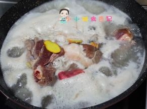 将表面的浮末去除干净