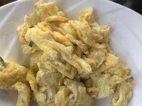 出锅装盘备用