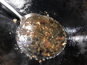 加入少许清水