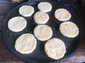 放入预热好的煎饼档里