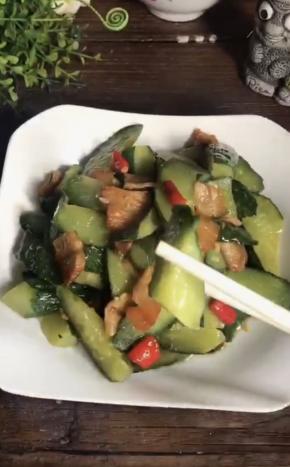 出锅装盘，即可食用