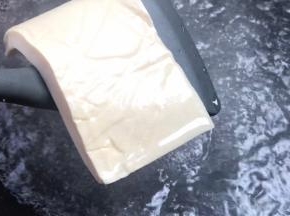捞出沥干水分