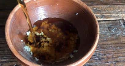 香油，拌匀备用