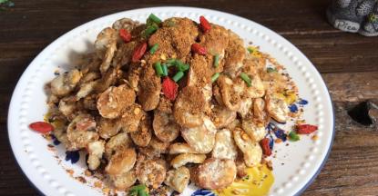 撒上枸杞和葱花