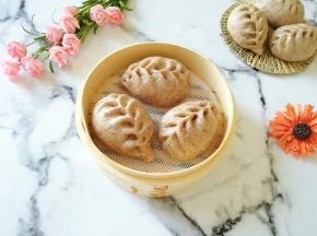 皮薄馅大。