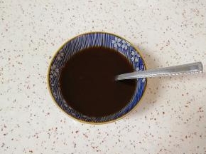 再加入纯净水搅拌均匀，调好糖醋汁。
