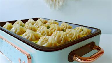 简单又好吃的蛋抱饺子就做好了！