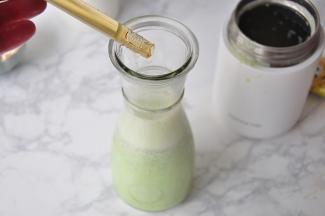 还可以加点蜂蜜或糖。