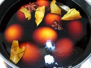 再加入鸡蛋煮10到15分钟