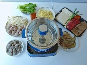 大火锅配菜大集合。