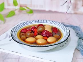 盛出装入碗中，可以享用了。