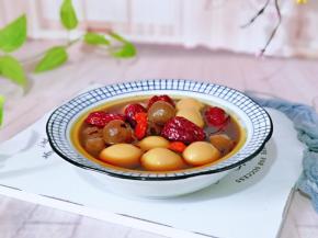 红枣桂圆鹌鹑蛋糖水，补益气血，安神养颜佳品。