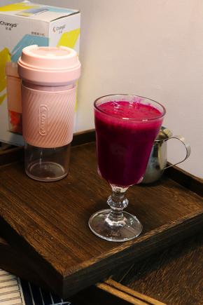 火龙果果汁成品图