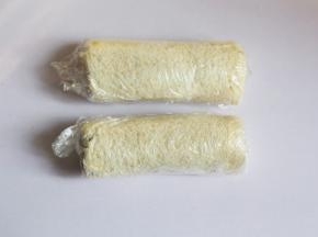 裹上保鲜膜。