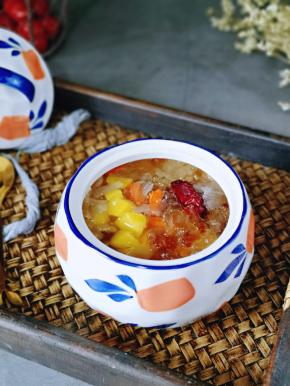 闷热的天气为家人的夏日带来一丝清凉。