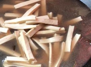 加入海带和香干