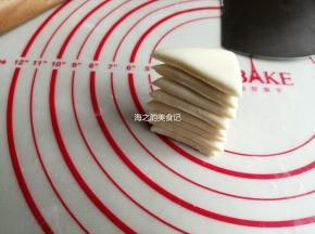 然后一片片叠起来