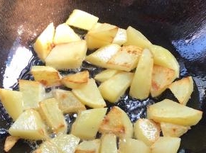 再煎至表面金黄色