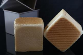 .出炉后震出热气，脱模放凉即可