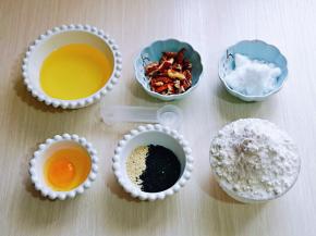 所有食材称重，准备工作完成。