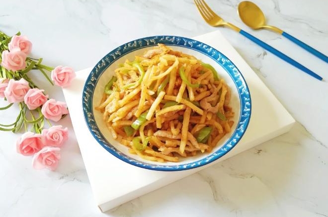 肉丝炒饼