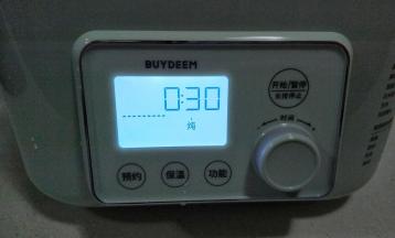 盖上盖子，功能键按到“炖”字，时间设定30分钟，然后没你什么事了该干嘛就干嘛去
