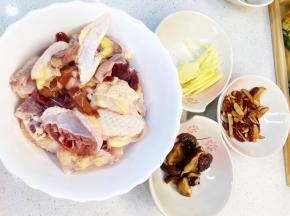 冬菇切丝