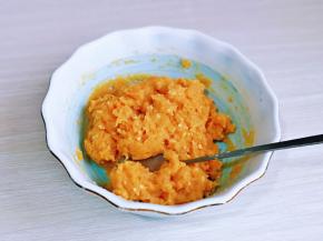 充分搅拌均匀，无需上筋，拌均匀即可。