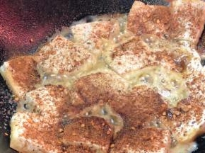 撒入烧烤香料