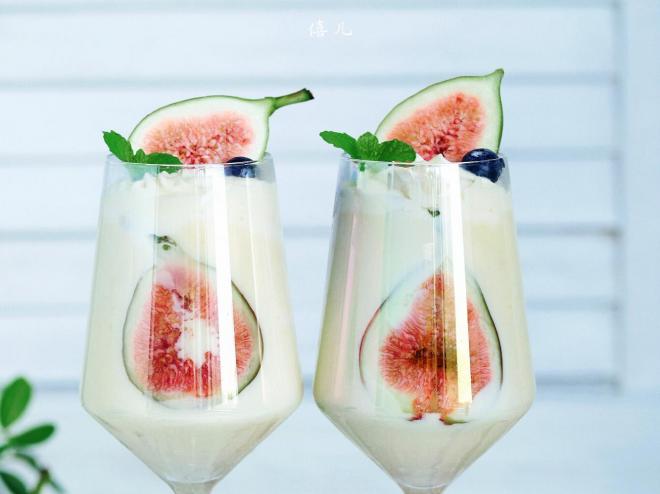 无花果奶酪慕斯杯