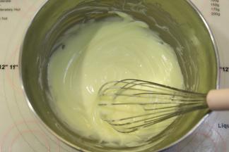 搅拌至顺滑。
