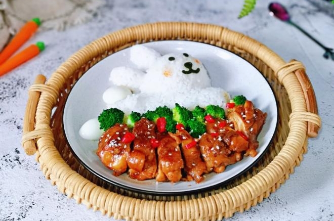 小兔子照烧鸡腿饭