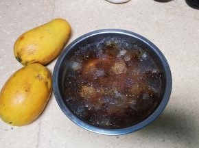 桃胶皂角米提前浸泡至软大