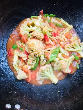 翻炒均匀即可关火出锅。