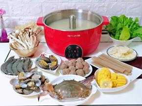 将升降锅链接电源，启动火锅按键，准备好所有食材。