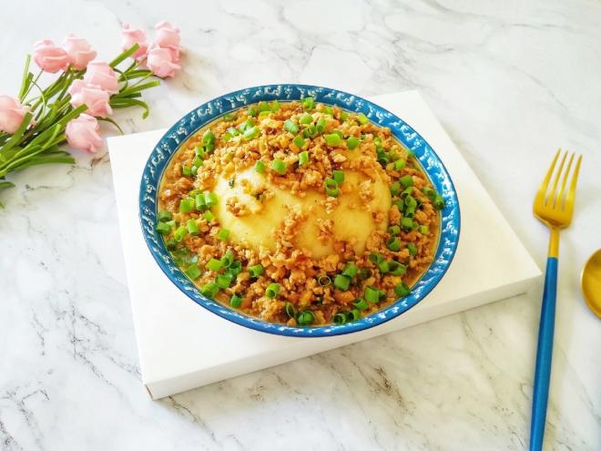 香菇肉末土豆泥