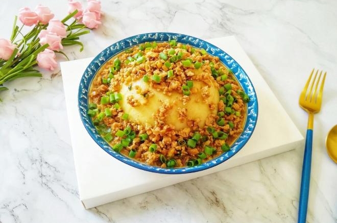 香菇肉末土豆泥