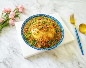 用料十足的香菇肉末土豆泥。