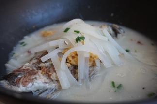 继续煮5分钟左右