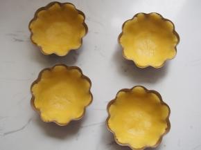 8.	整理在学厨菊花模具中