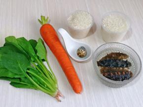 准备食材。海参提前泡发。