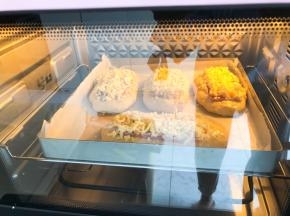 放入预热好的烤箱中层170度20分钟