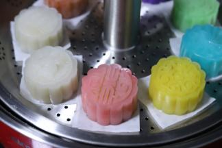 趁热吃哦！吃不完可以放冰箱保存，想吃时重新蒸熟即可。